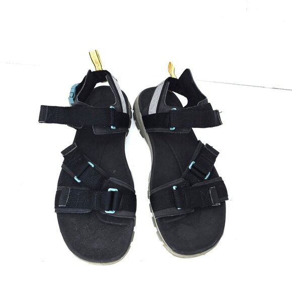 Sandals_&_Flip_Flops